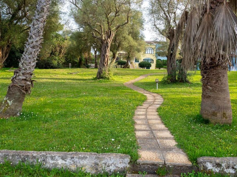 Corfiot Maisonette With Shared Pool - Govino Bay Apartment